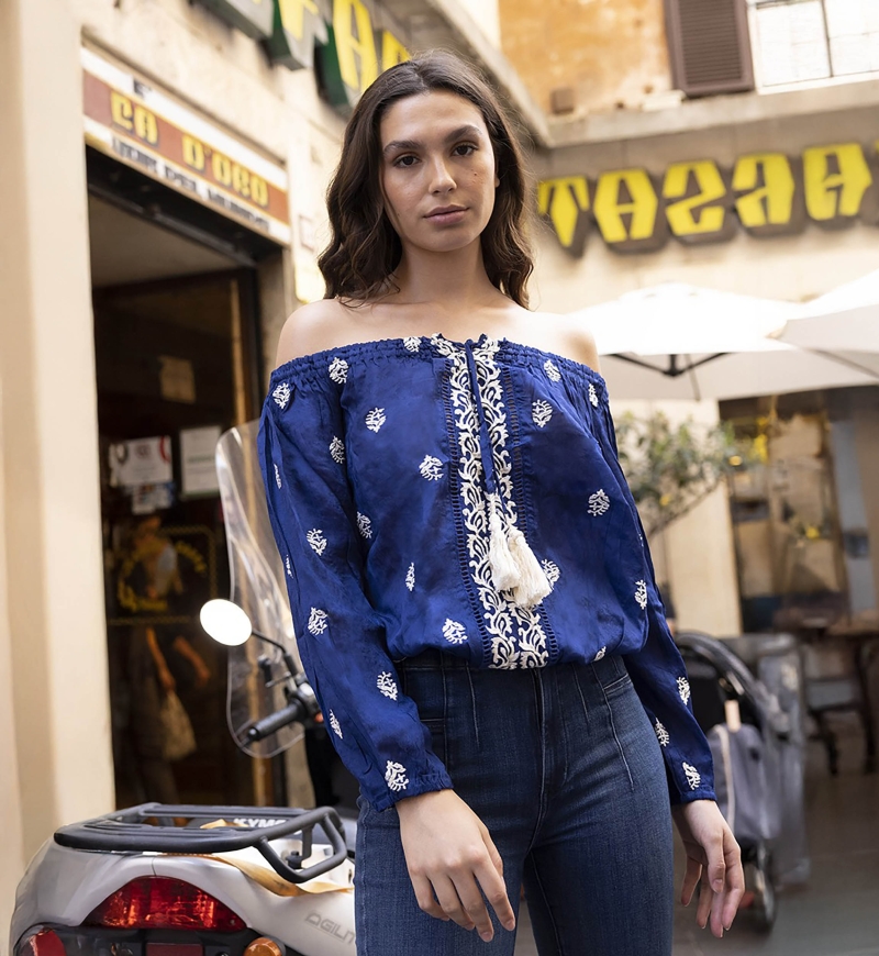 long sleeve embroidered blouse GALLERY - Miss June