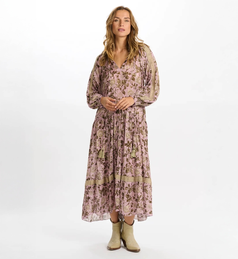 Langes Kapuzinerkleid